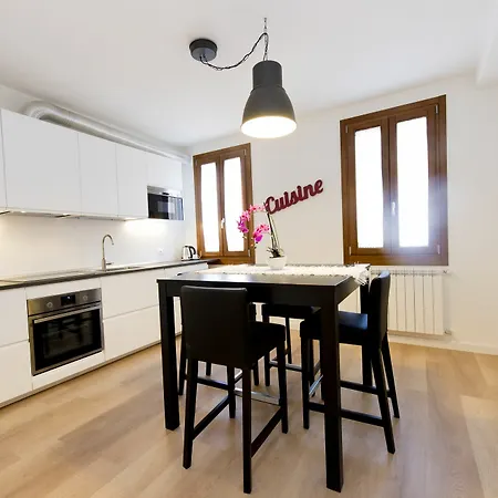 Calle Annunziata Apartment *